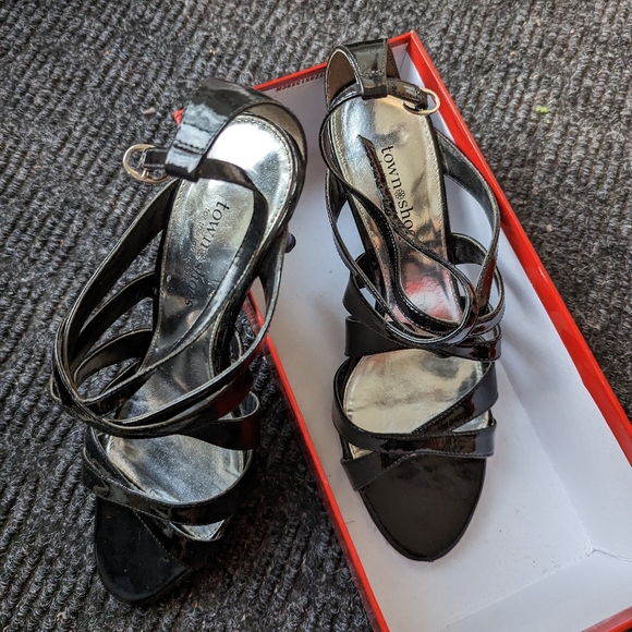 Black Sandals high heel shoes - Picture 4 of 4